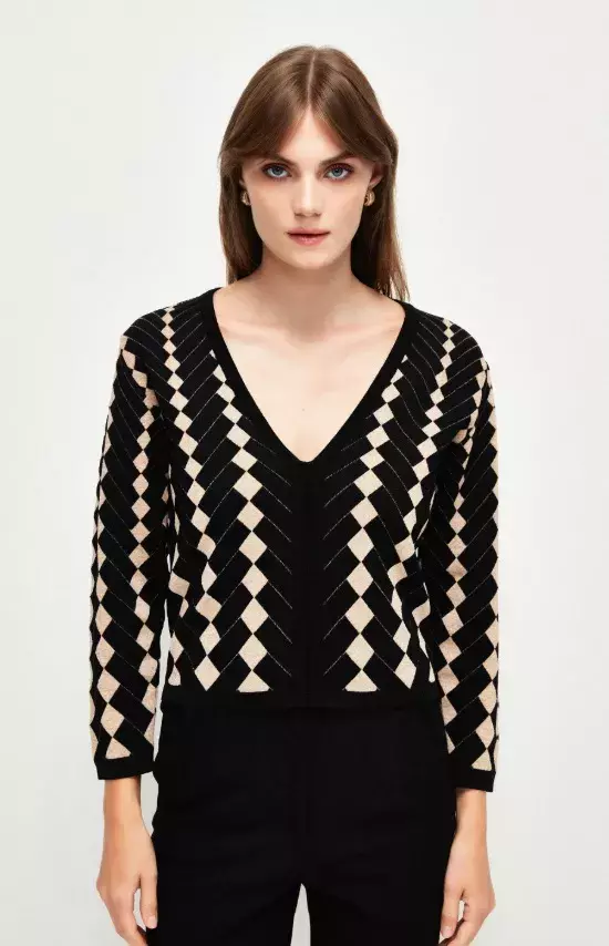 Halenka s geometrickým potiskem, aDL, 1 019 Kč