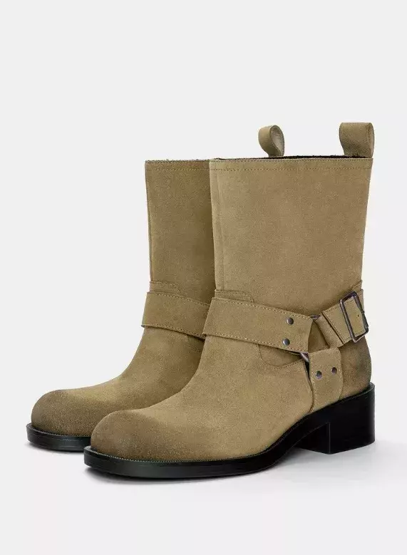 Nízké kozačky, PULL&BEAR, 1 599 Kč