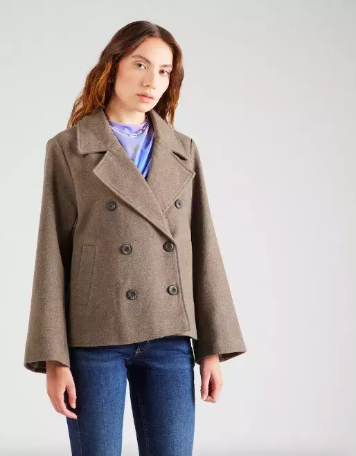 <p>OBJECT Přechodná bunda 2099 Kč</p>
