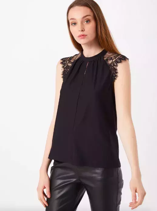<p>VERO MODA Halenka 659 Kč</p>
