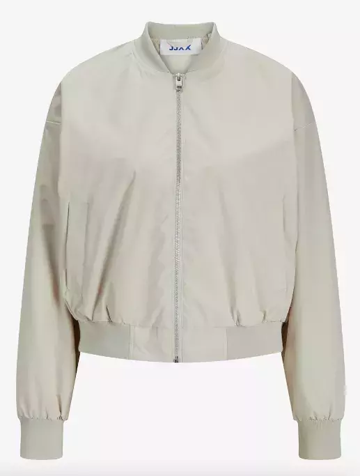 <p>JJXX Přechodná bunda 709 Kč</p>
