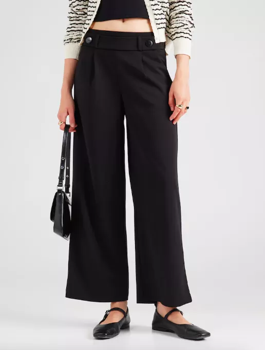 <p>JDY Zvonové kalhoty 799 Kč</p>
