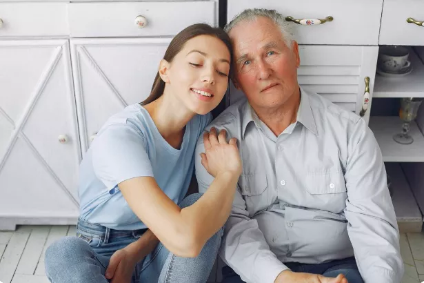 Příběh: Můj strýc se zamiloval do mé kamarádky, dělí je 30 let, svěřila se Petra (41)