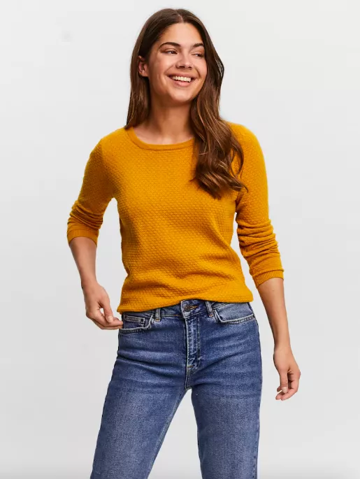 <p>VERO MODA Svetr 799 Kč</p>
