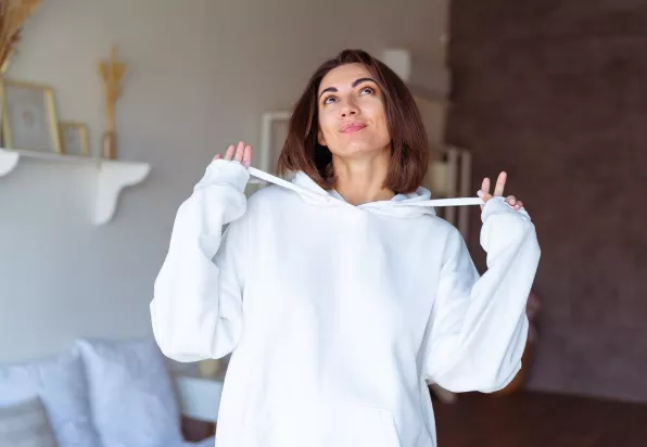 Flísová mikina jako kousek do práce i na party. Vidět ji na podzim můžete naprosto všude