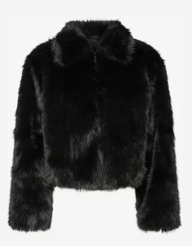 <p>PIECES Zimní bunda 2129 Kč</p>
