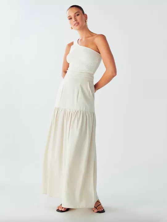 <p>Willa Sukně 2299 Kč</p>
