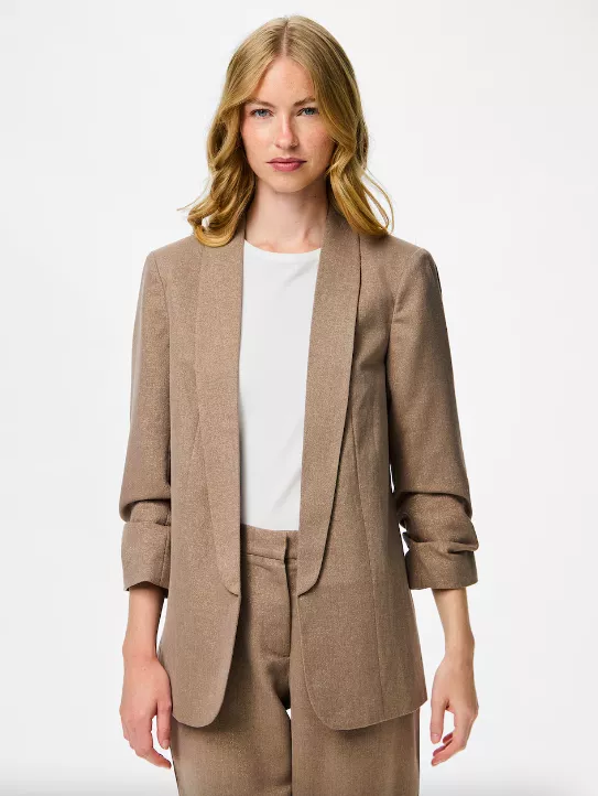 <p>PIECES Blejzr 1247 Kč</p>
