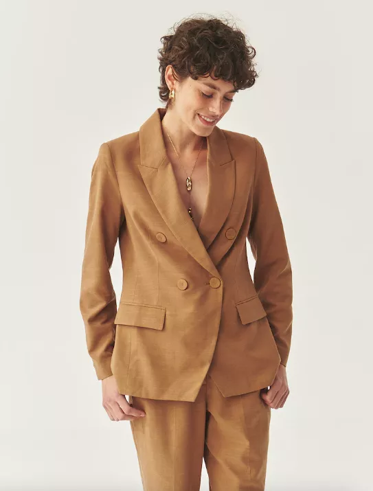 <p>TATUUM Blejzr 3599 Kč</p>
