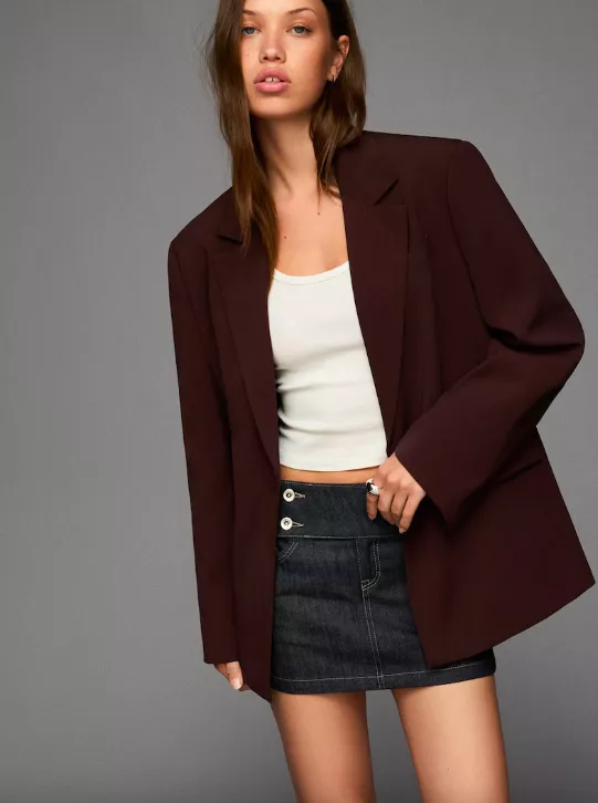 <p>Bershka Blejzr 959 Kč</p>
