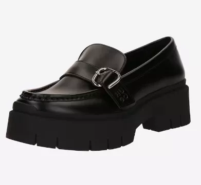 <p>HUGO Slipper 3499 Kč</p>
