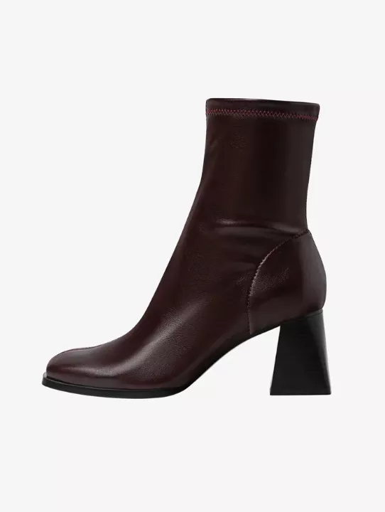 Nízké kozačky s pružným lemem a kuželovým podpatkem, Stradivarius, 799 Kč