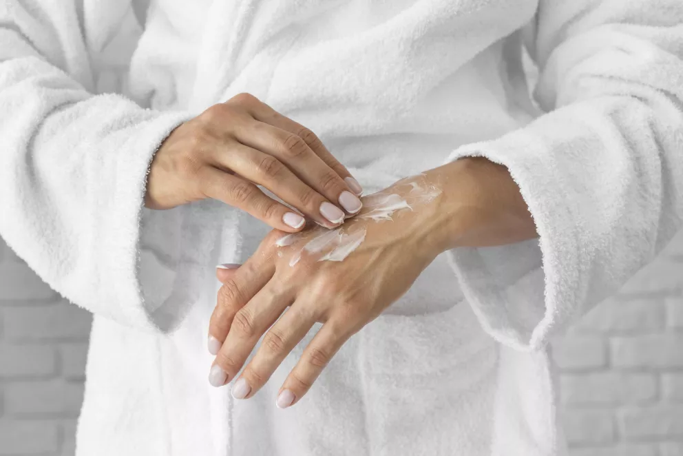 krémování rukou
