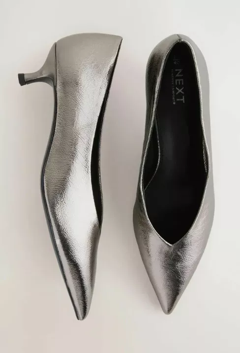 Metalické lodičky do špičky, Next, 1 056 Kč