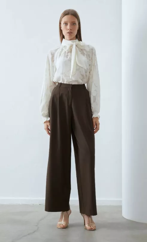 Nabíraná blůza s mašlí, Anna Field, 890 Kč