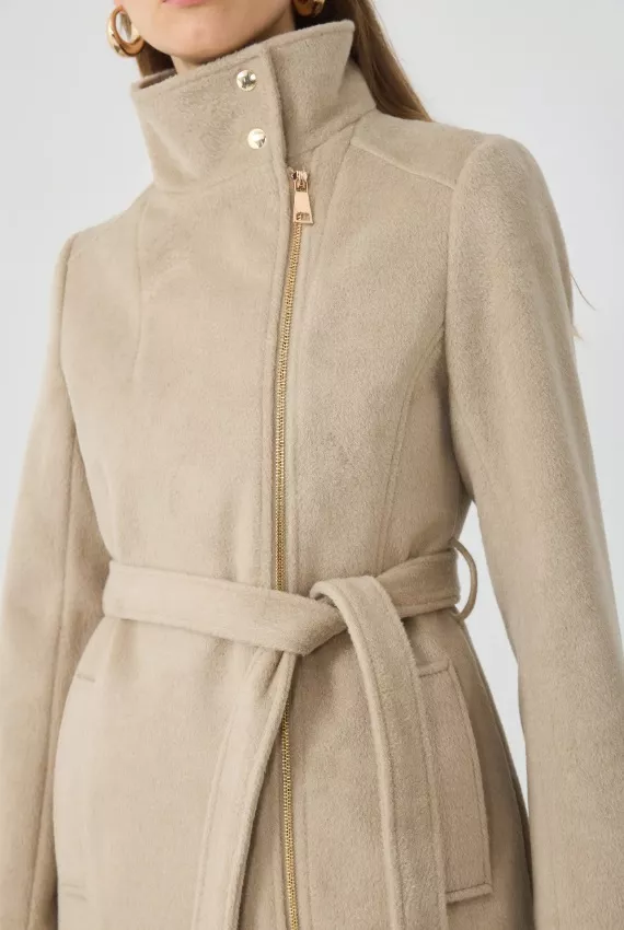 Krátký kabát v odstínu béžové, Anna Field, 1 770 Kč