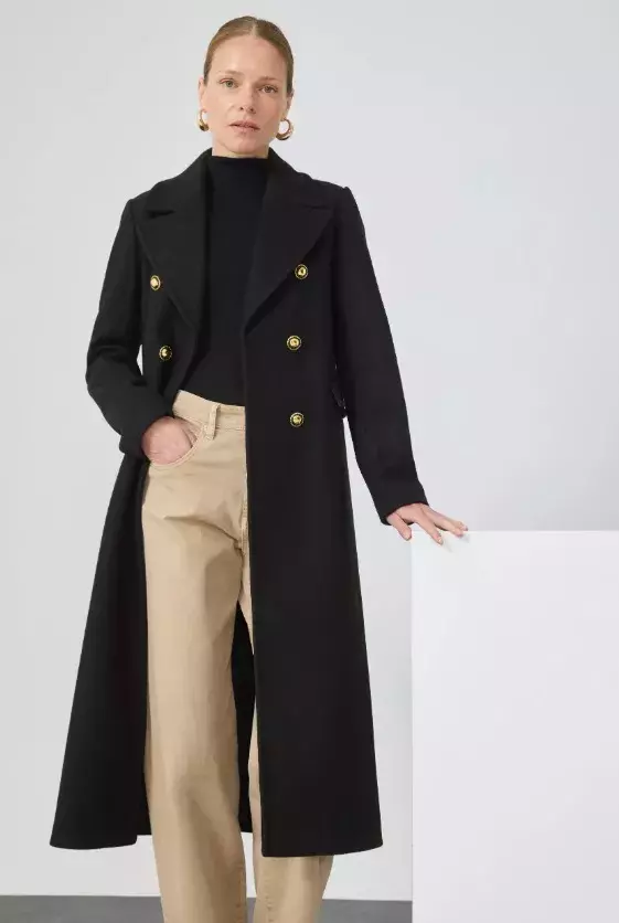 Černý kabát, Anna Field, 2 280 Kč