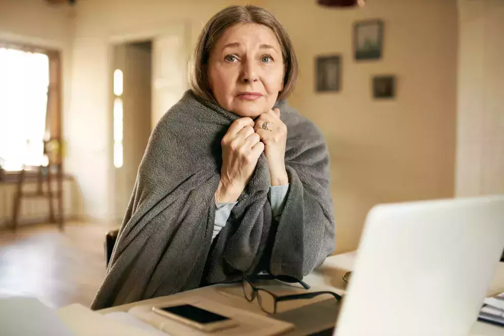 žena, smutek, dědictví, synové, slzy