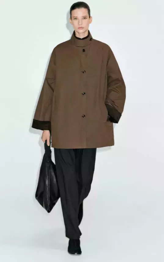 Oversized Barn Jacket, Massimo Dutti, 4 999 Kč