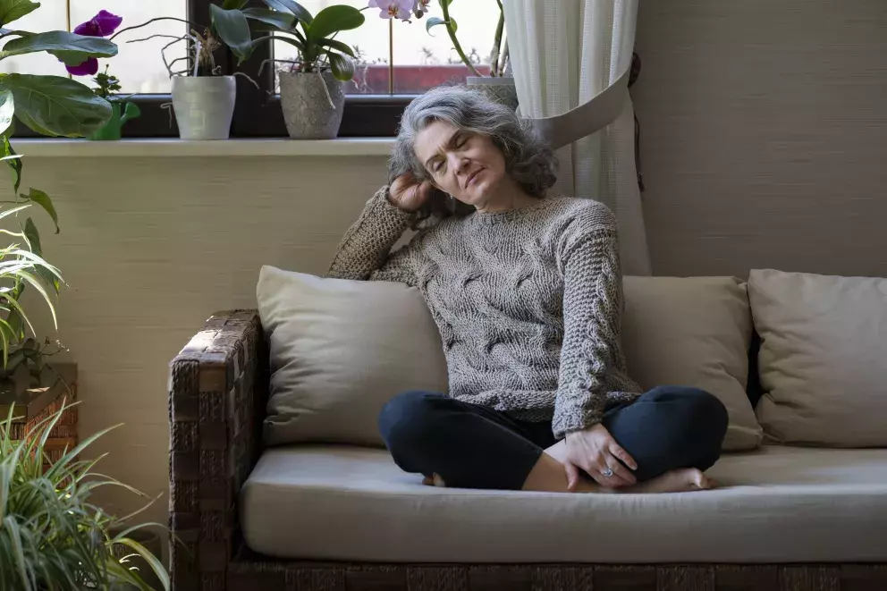 žena, smutek, bez dětí, slzy, problém