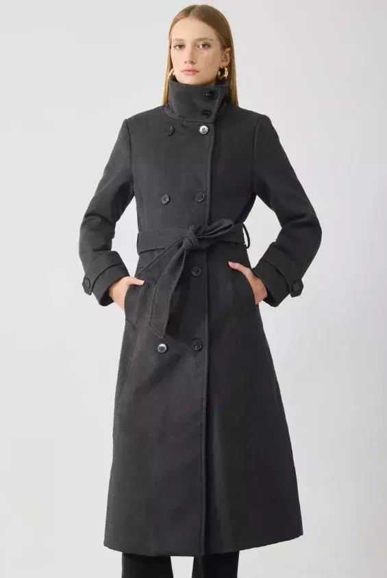 Áčkový kabát s vázačkou, Anna Field, 1 200 Kč