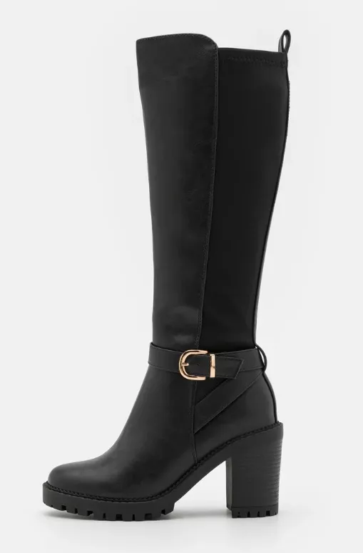 Kozačky na vysokém podpatku s pružnou vsadkou a ozdobnou přezkou, Anna Field, 1 520 Kč