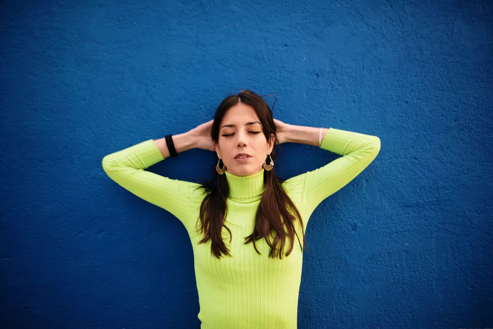 Neonový rolák: Zahřeje a vypadá skvěle. Na podzim kousek, který musíte mít