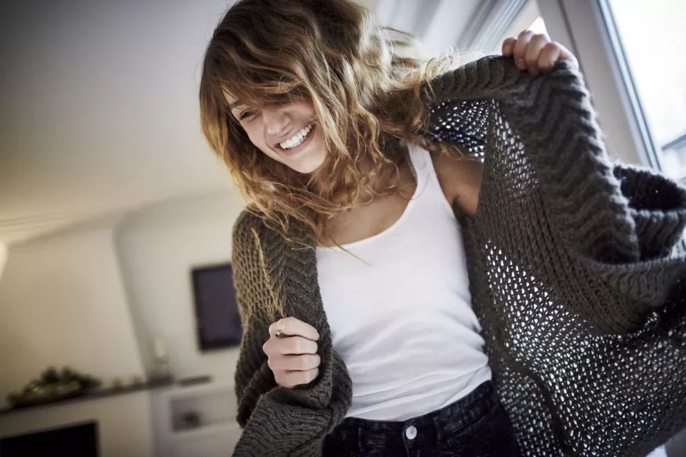 Hledáte nejdokonalejší svetr podzimu? Pak si pořiďte svetr na knoflíky