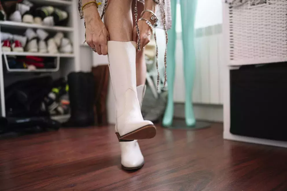 Jezdecké kozačky jako must hale podzimu, který musíte mít. Nosit se budou s širokými nohavicemi