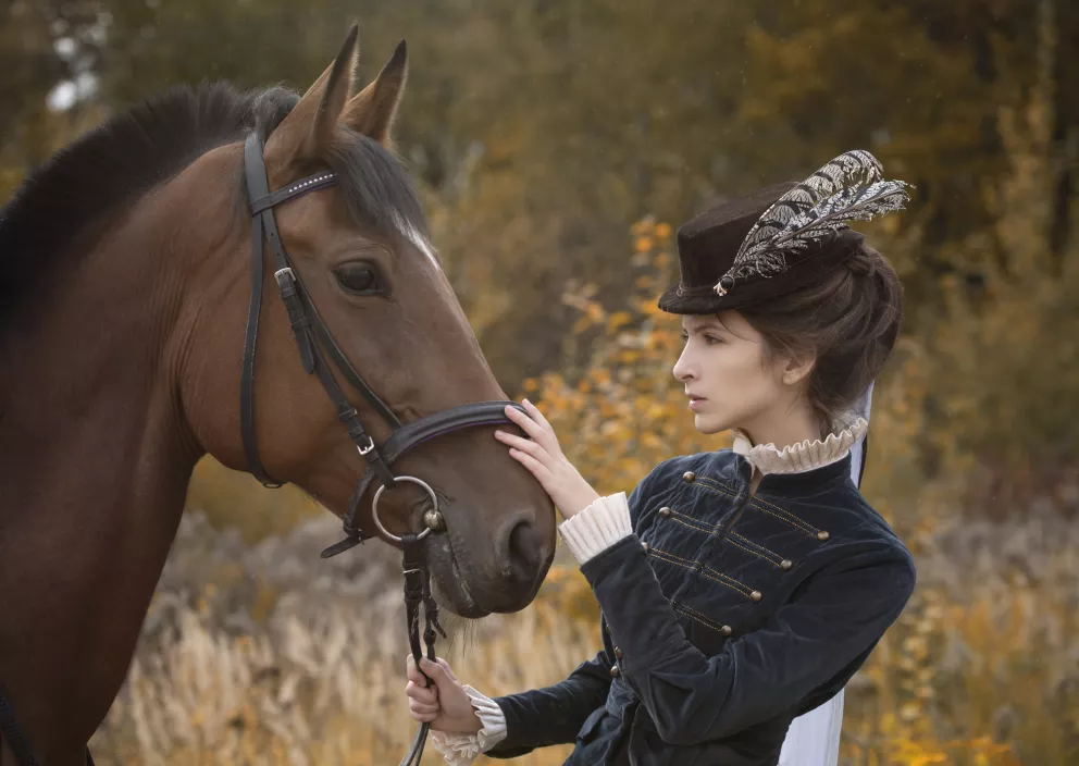 Sametové sako: Kousek, který se hodí naprosto ke všemu. Je stylový a působí žensky