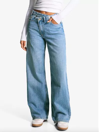 <p>Bershka 849 Kč</p>
