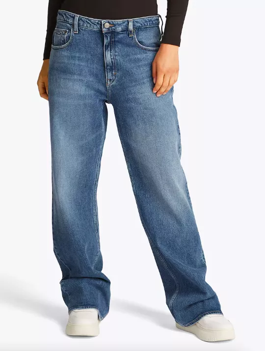 <p>Tommy Jeans 2229 Kč</p>
