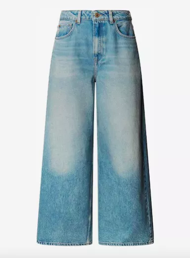 <p>Pepe Jeans 2379 Kč</p>
