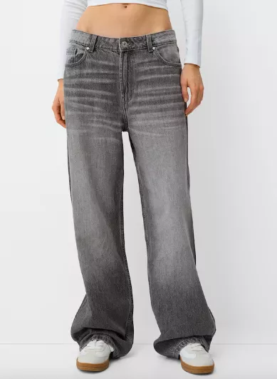 <p>Bershka 899 Kč</p>
