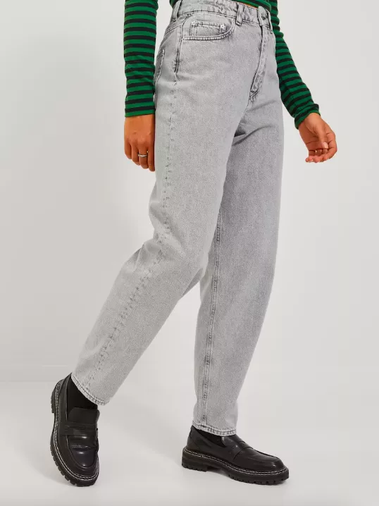 <p>JJXX 1439 Kč</p>
