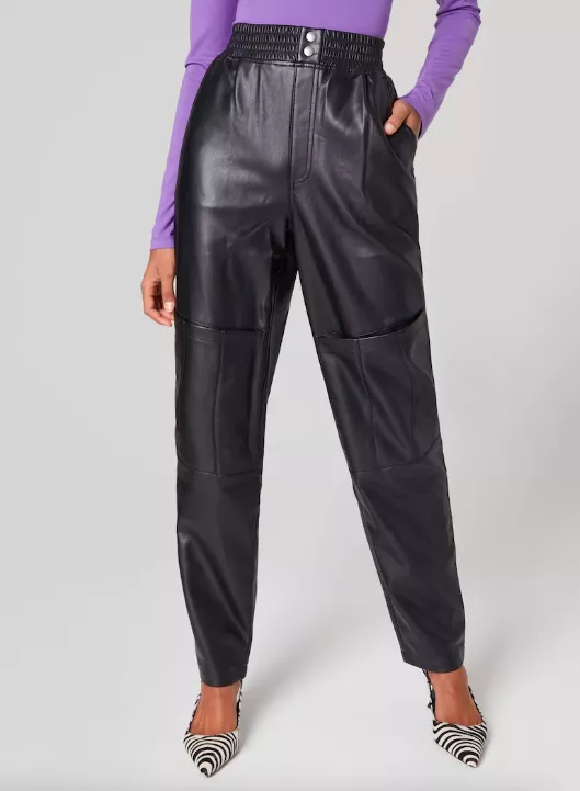 <p>Katy Perry 1340 Kč</p>
