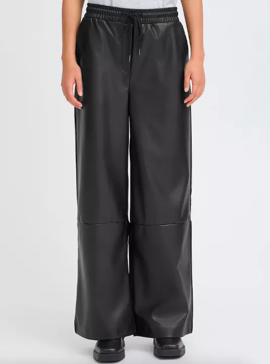 <p>ICHI 1599 Kč</p>
