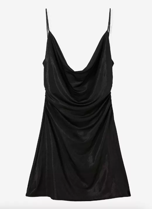 <p>Bershka 699 Kč</p>
