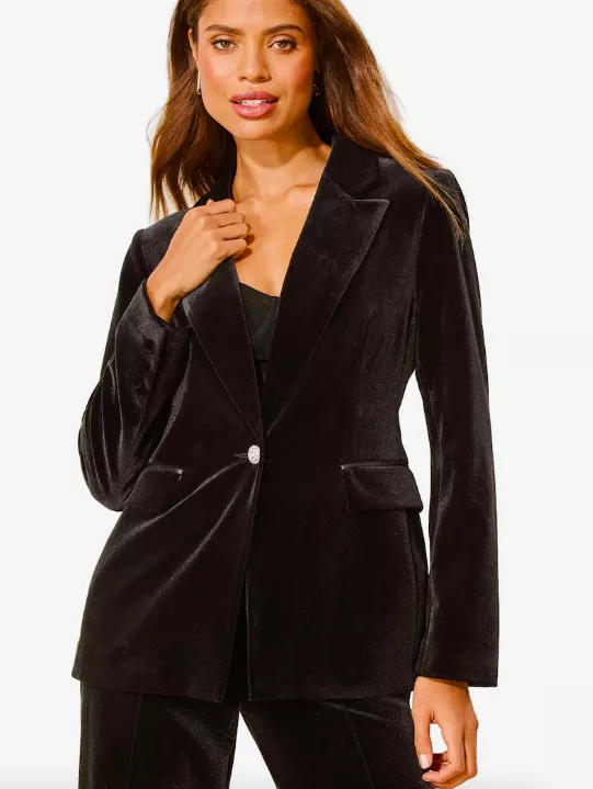 <p>Lipsy 3100 Kč</p>
