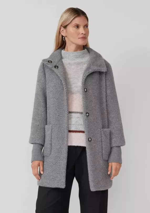 Huňatý kabát se stojáčkem a žebrovanými manžetami