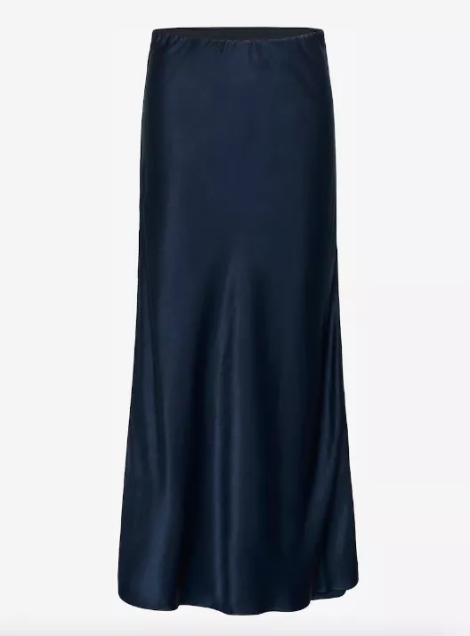 <p>My Essential Wardrobe 1388 Kč</p>
