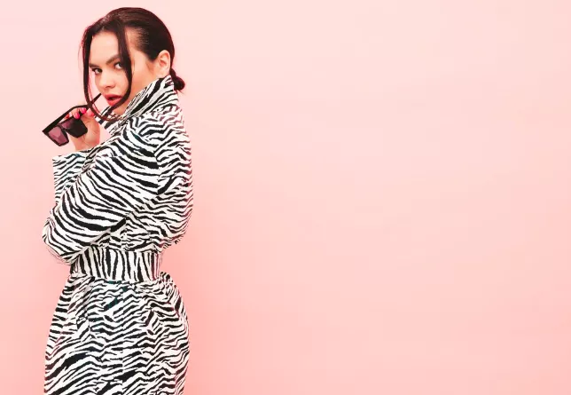 Móda má zvláštní schopnost se neustále vracet a znovu objevovat své dávné trendy v novém pojetí.