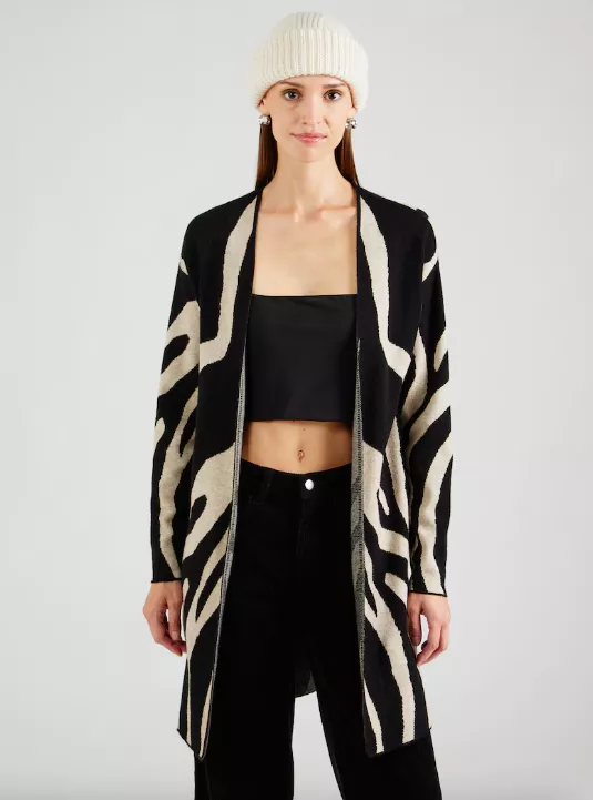 <p>VILA 1049 Kč</p>
