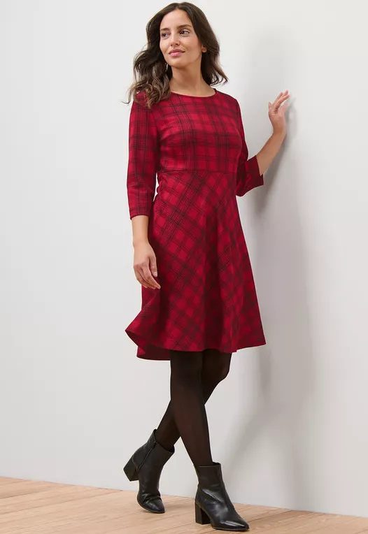 Kostkované žakárové šaty