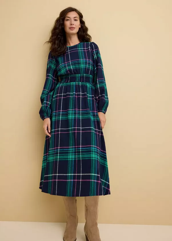 Flanelové šaty s žabkováním