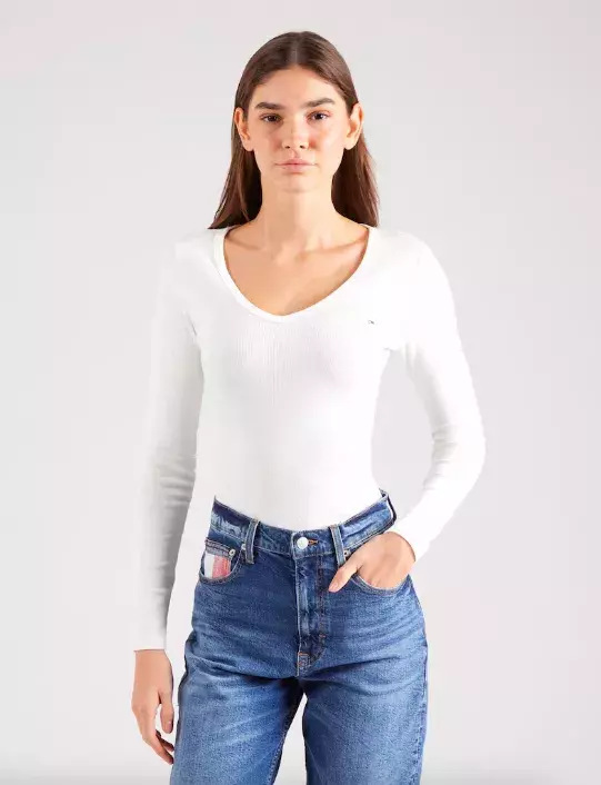 <p>Tommy Jeans 719 Kč</p>
