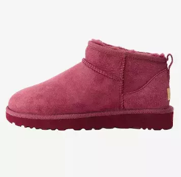 <p>UGG 3599 Kč</p>
