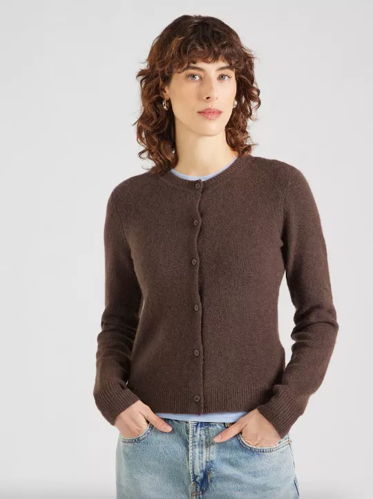 <p>PIECES 518 Kč</p>
