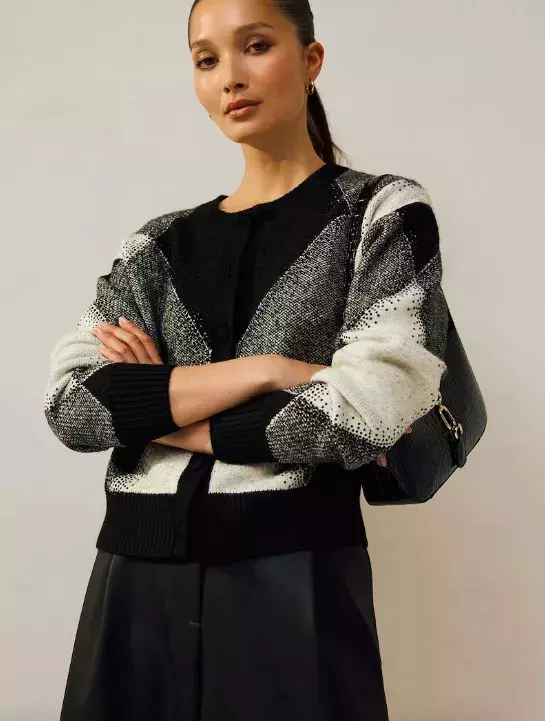 <p>Next 1677 Kč</p>
