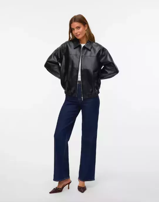 <p>VERO MODA 1439 Kč</p>
